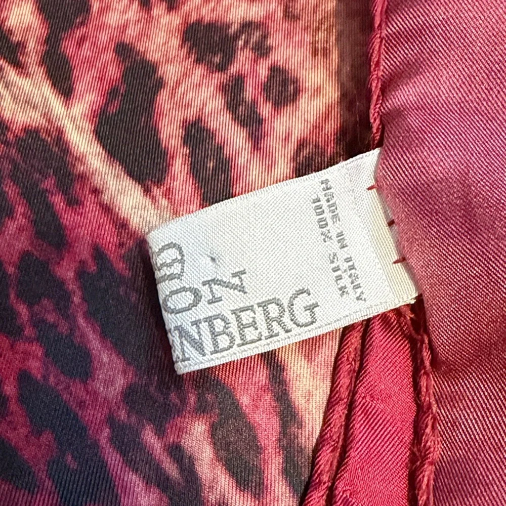 Egon Furstenberg 100% silk